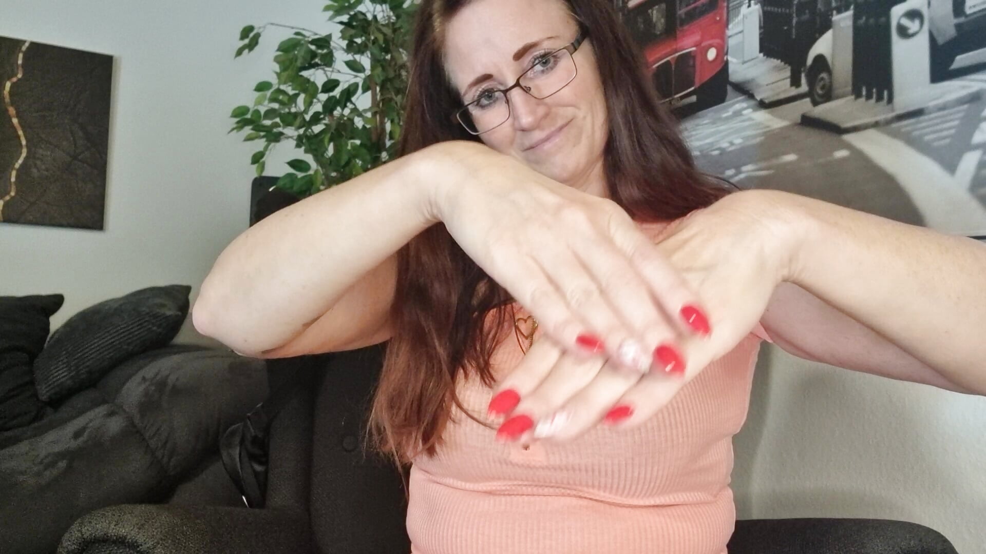 💅 Sexy Red Nails Close-Up – Mein Nagel-Style ✨