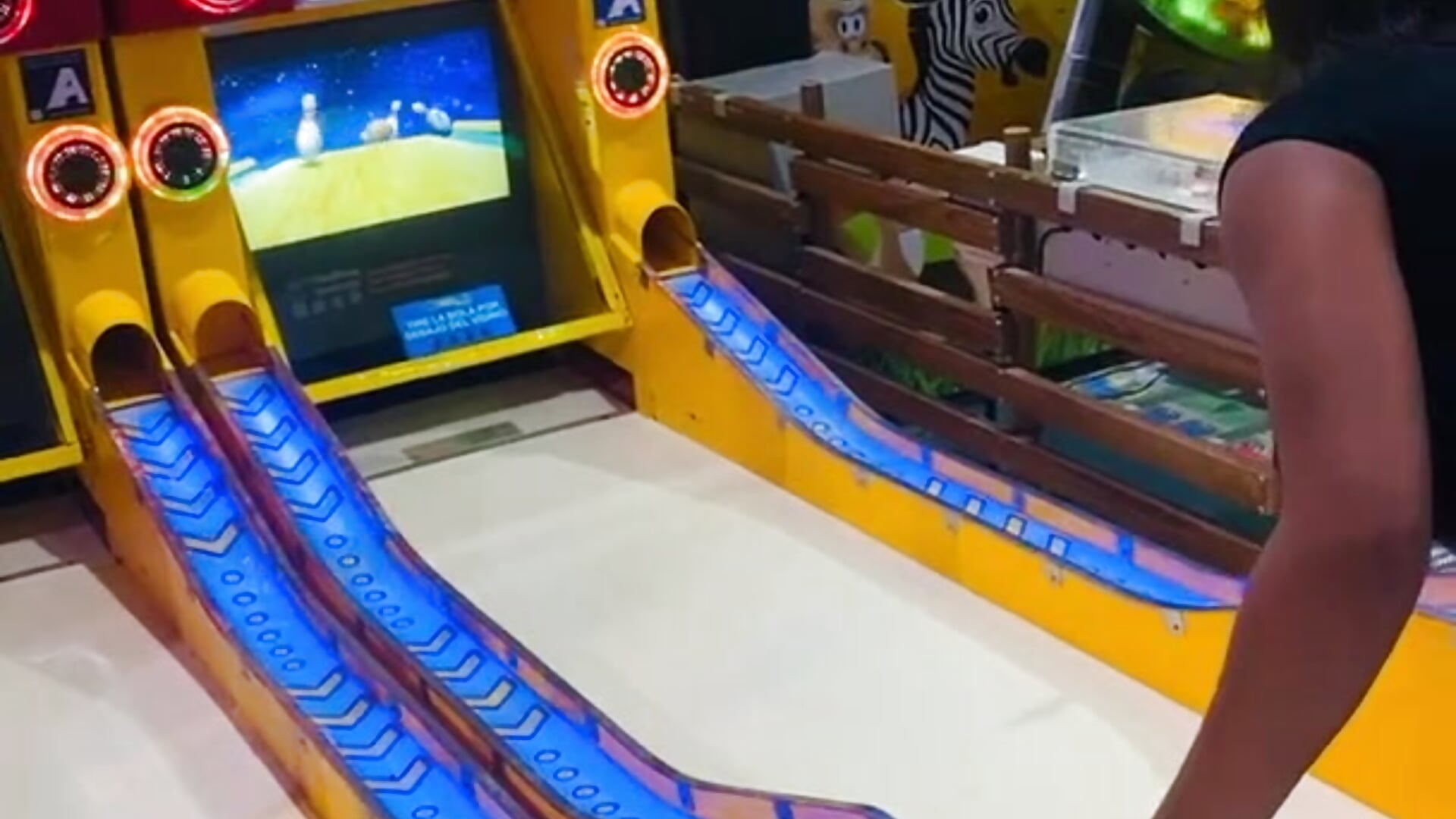 Come and teach me how to play.😍😍😂😂😂 - video by Samanntha_Rose cam model