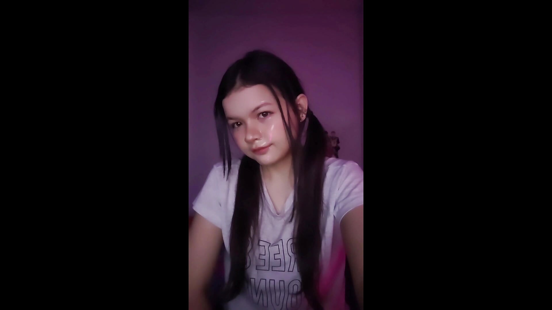 Myself ♥ – video od webkamerové modelky azumiichan