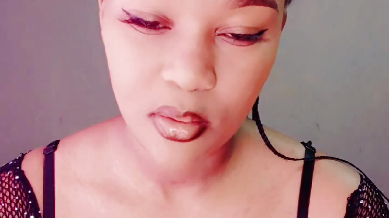 profile-intro-video – video od webkamerové modelky BrownEyed_K