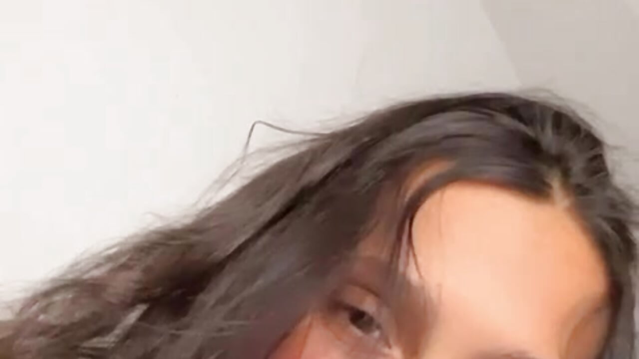<3