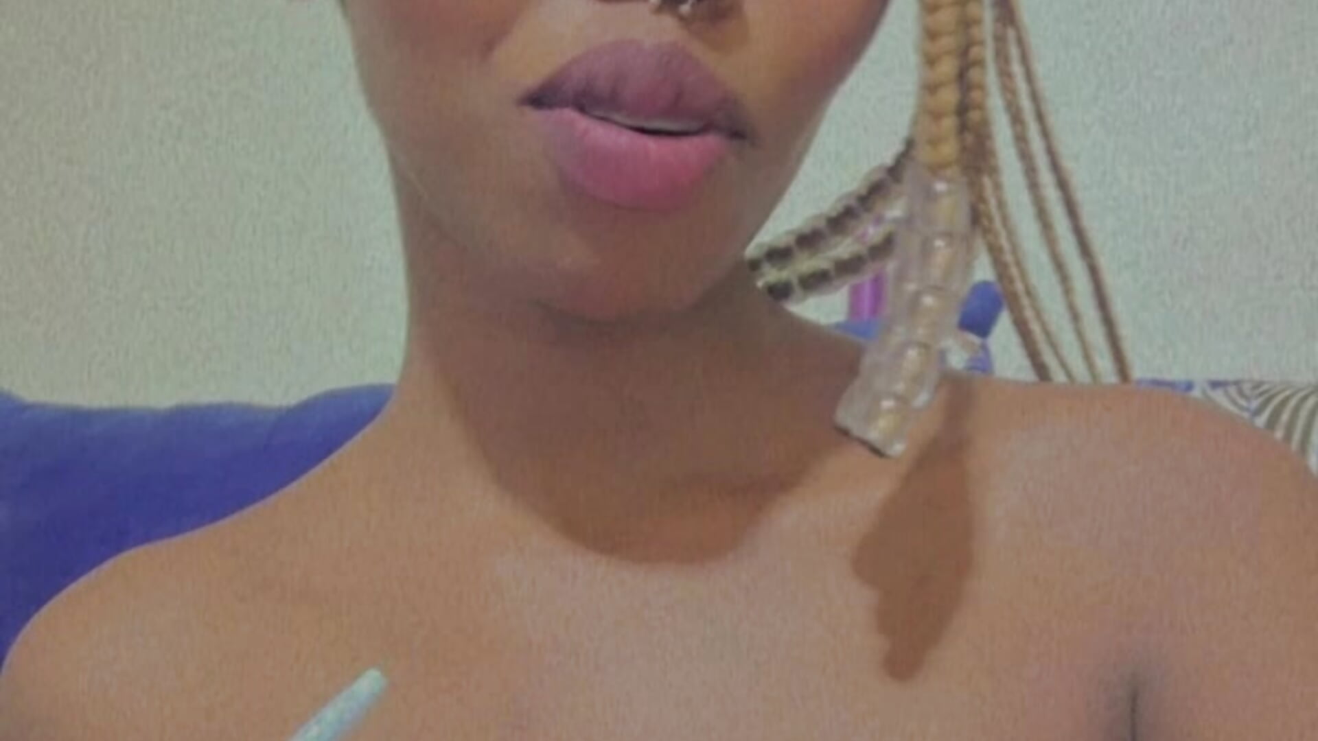 Just a video - video av sexxygoldy cam model