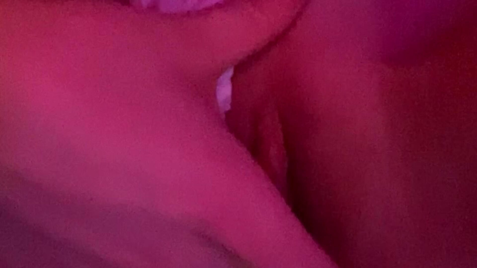 My pussy🤤💦 - video Karina_wet kameramallilta