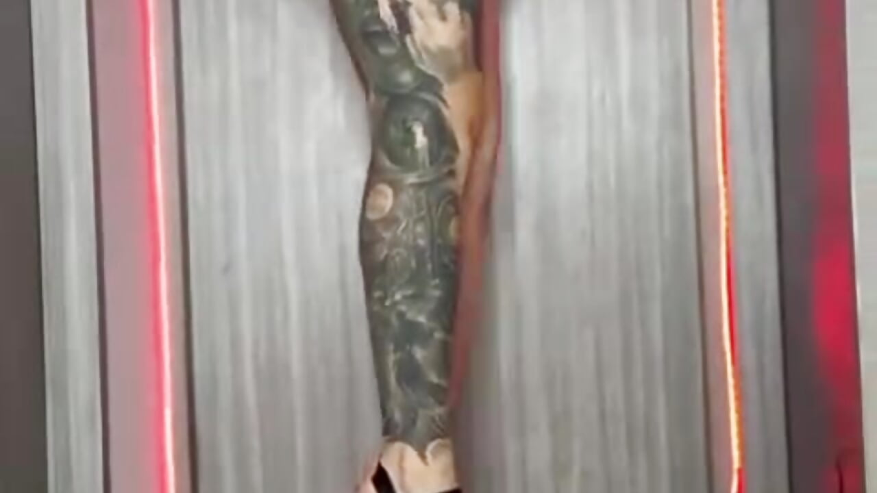 hey  devil...... - video by msschloee_ cam model