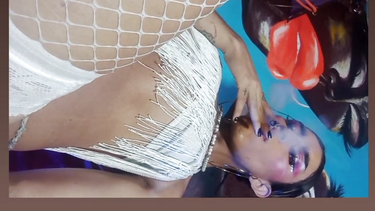 profile-intro-video-1735571235 - video by Crystalinn_ cam model