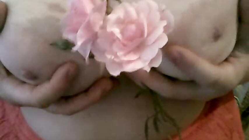 видио 9 - video by RoseRed69 cam model