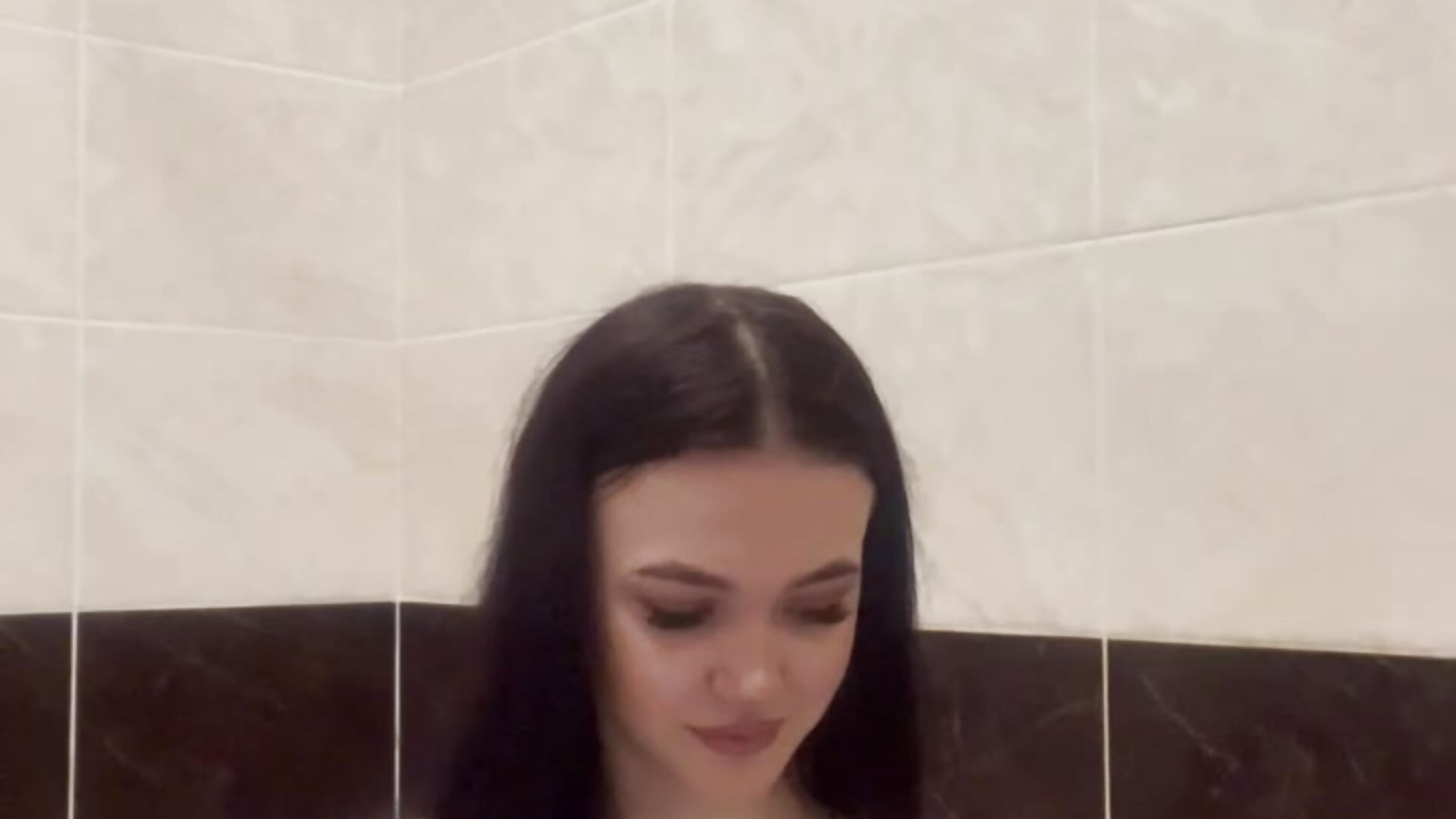 Join me naked in the bathroom :3