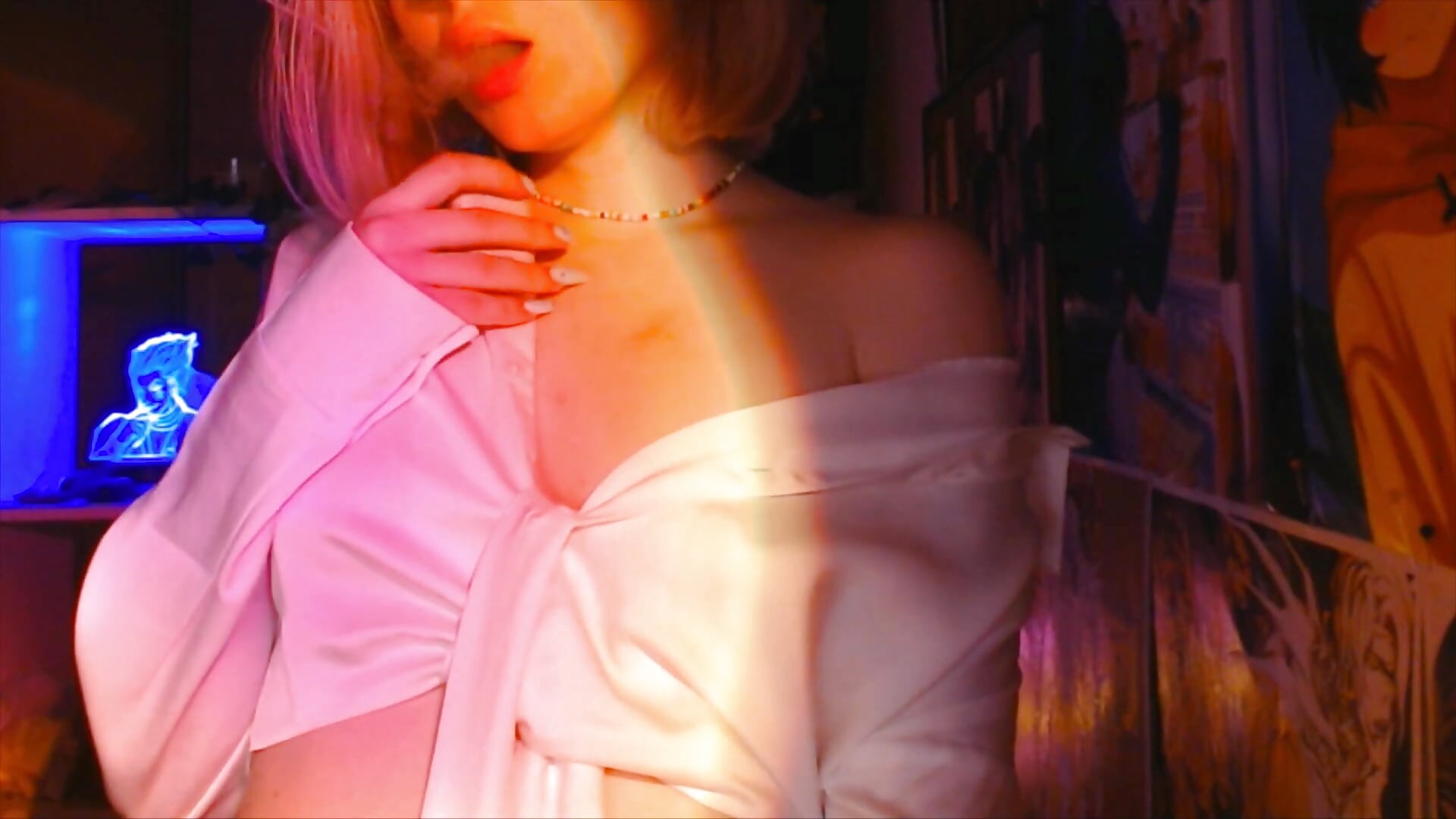 who – video modela na kameri xoxoavi