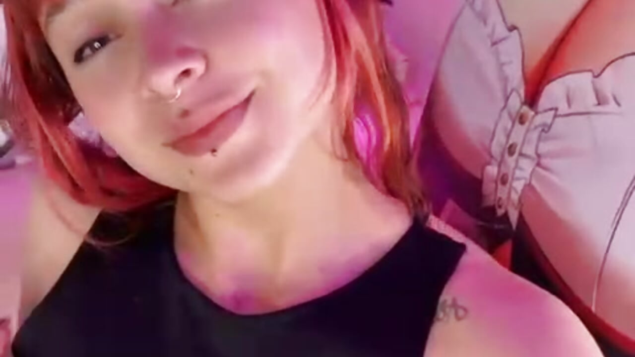 kiss me 😻 - video by bombom_6 cam model