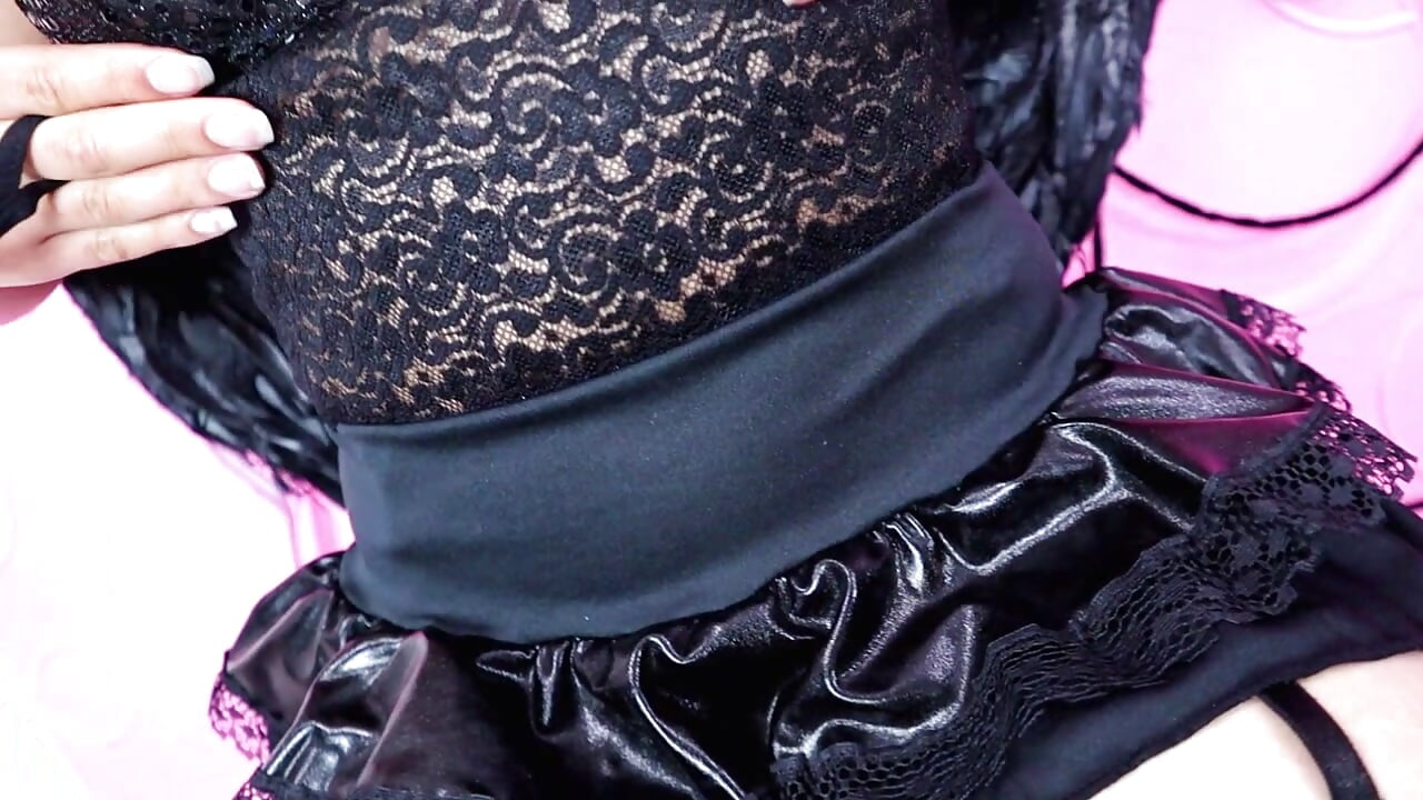 me gusta divertirme - video by Sofia_Mirandaa18 cam model