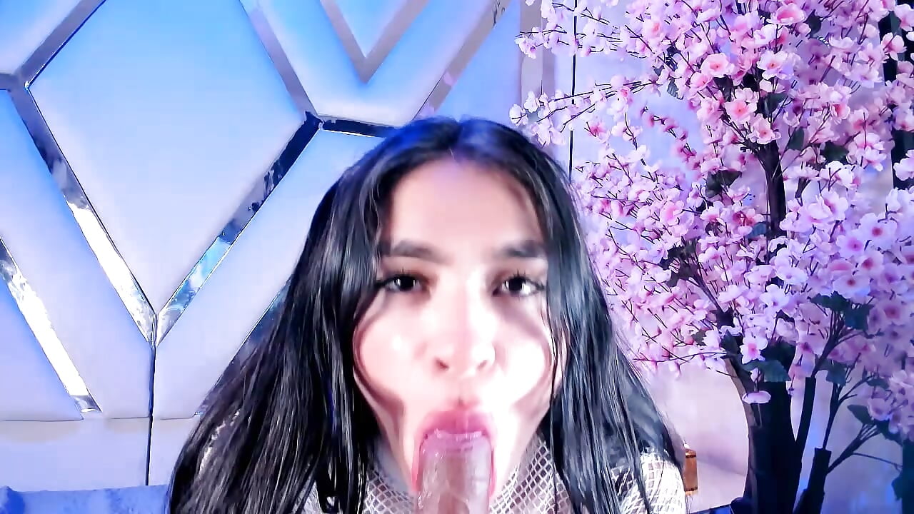 My tight pussy throbbing for your thick cock 🥵😈 - відео від вебкаммоделі Michellespencer