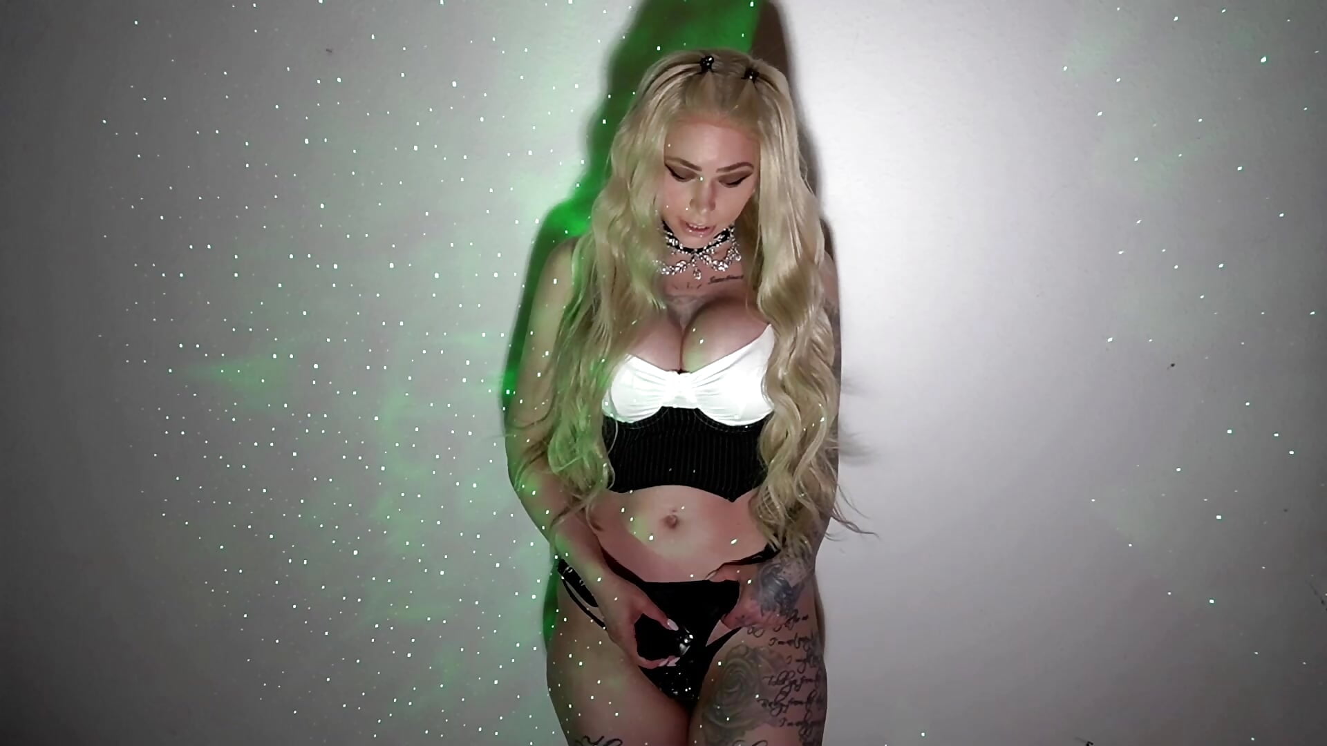 Bosslady - heute wirst du blasen - video by TyraKadney_ cam model