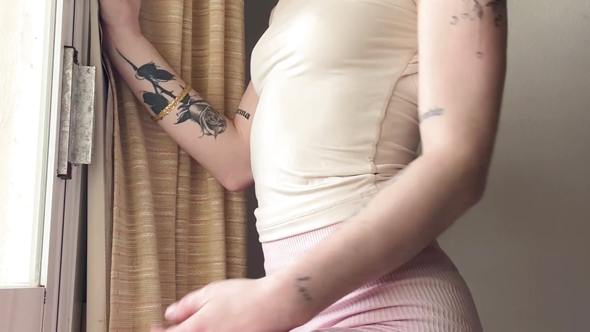 IMG_6607 - video của người mẫu cam Blondinke