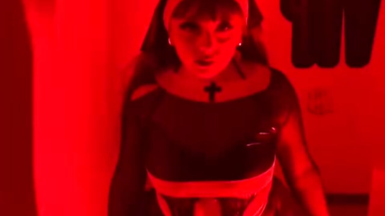 tuya !－カメラキャストのEmmily_Walkerの動画