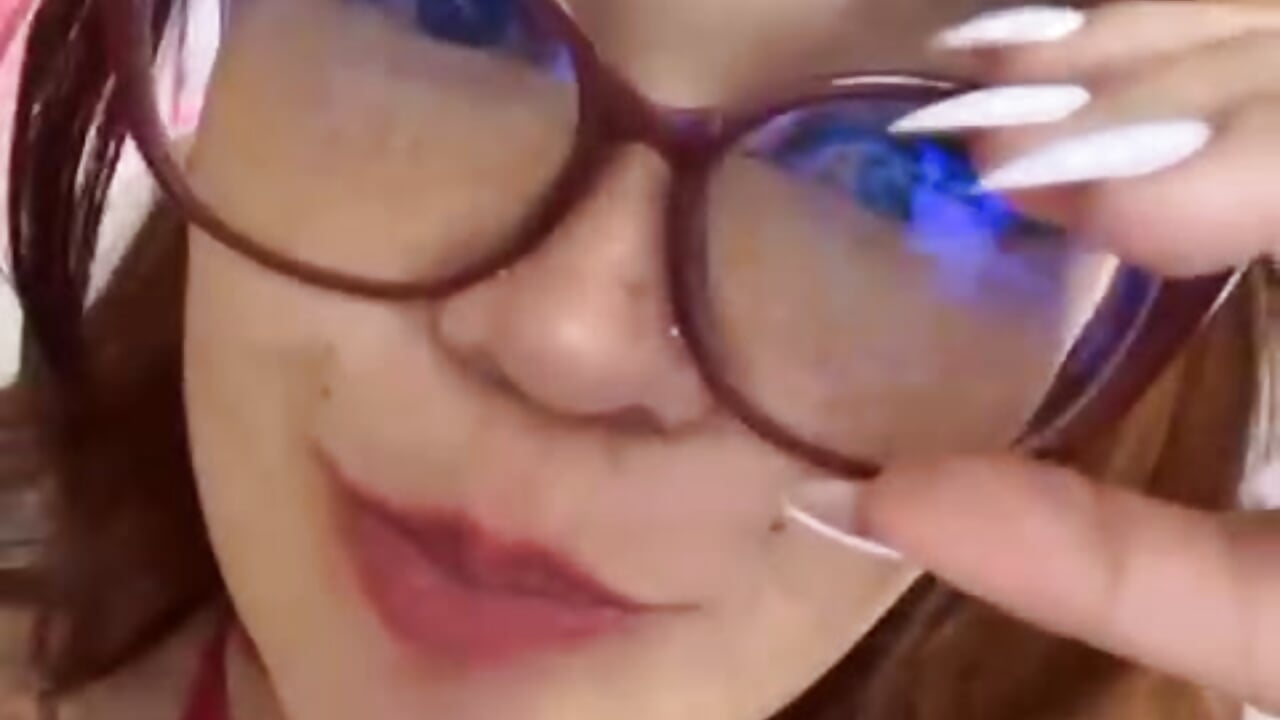 Good cow :) – video od webkamerové modelky Scarlett_Witch__