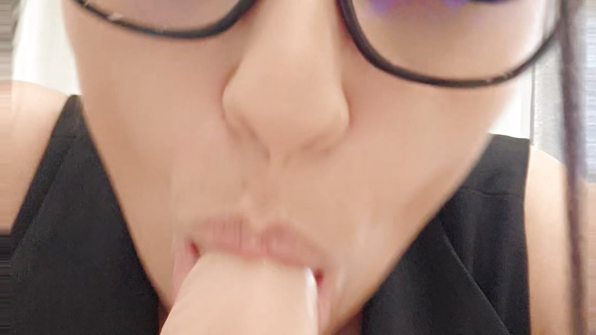 Naughty bj at the office - video by AlexandraRand cam model