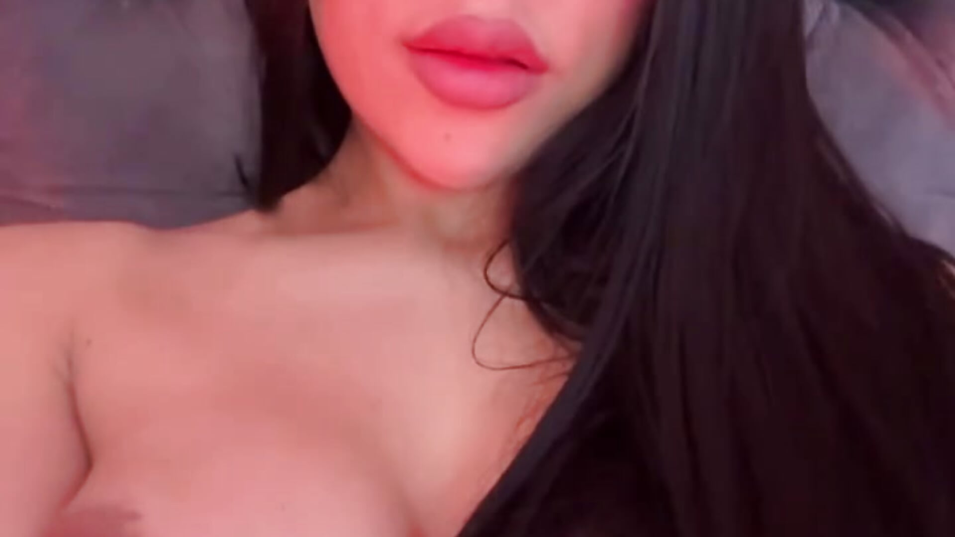 delicious nipples, naughty tease inthe mirror😏🍒