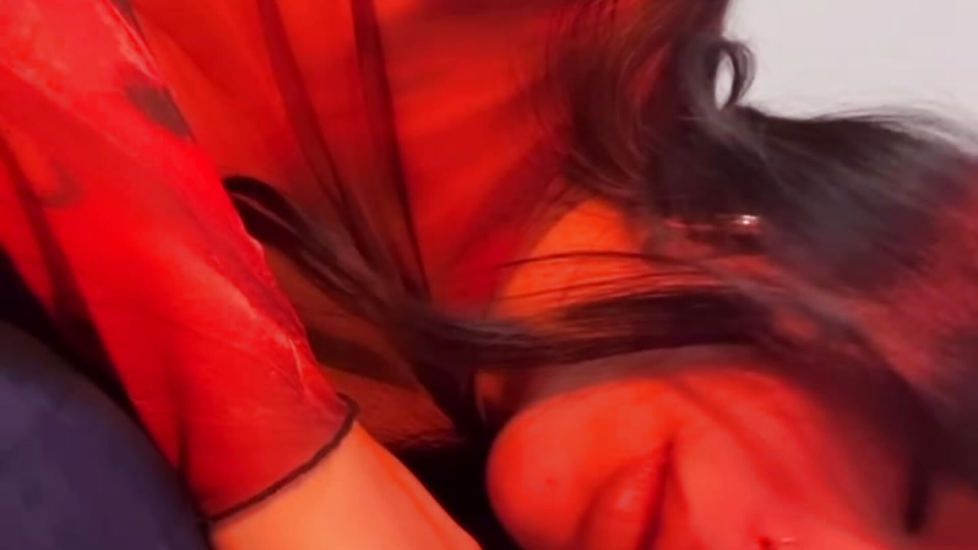 Under the Red Light 🔥❤️ - video van Luna__Ponce cam-model