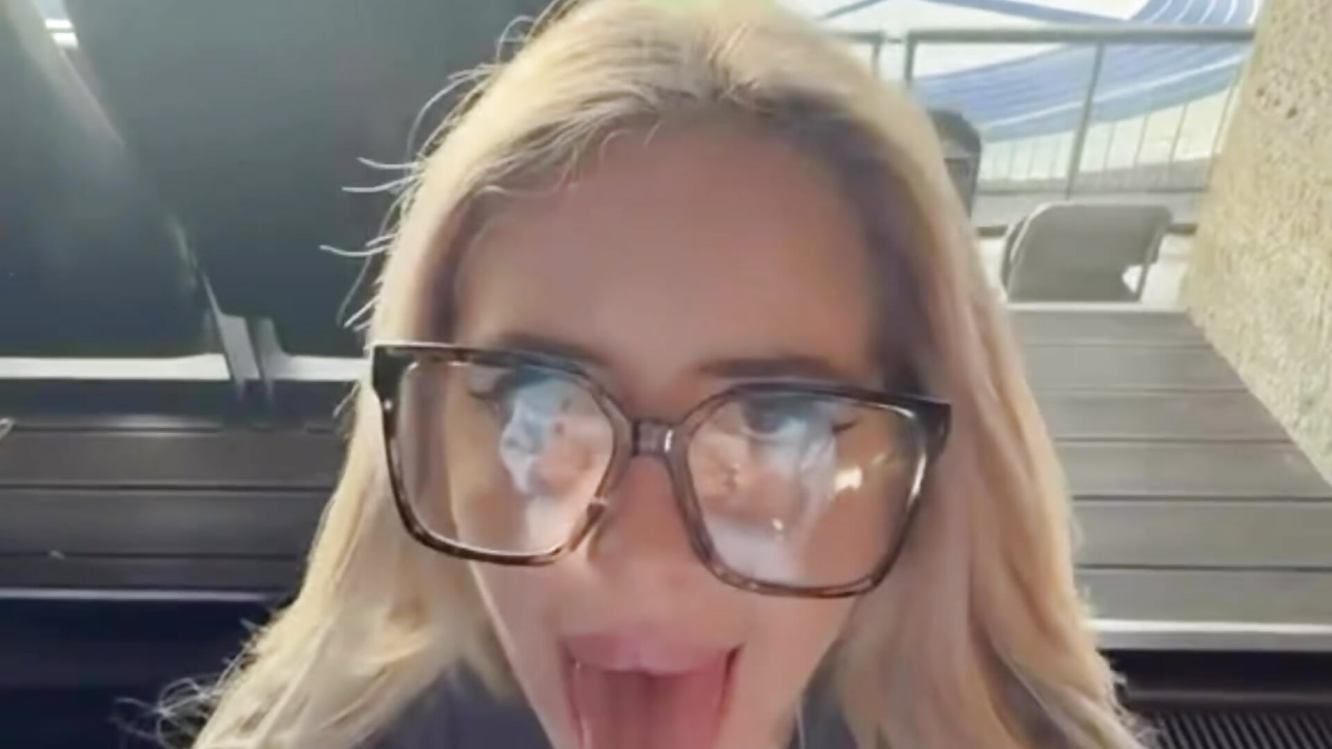 🥵 - video av Holly-Glamour cam-modell