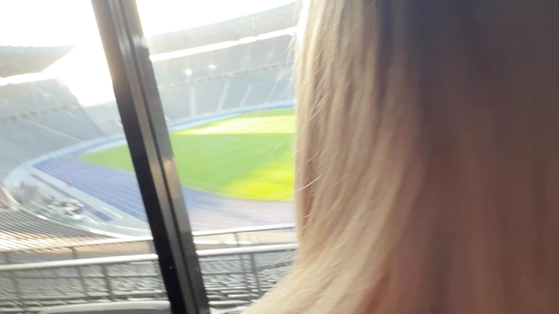 🔞 - video của người mẫu cam Holly-Glamour