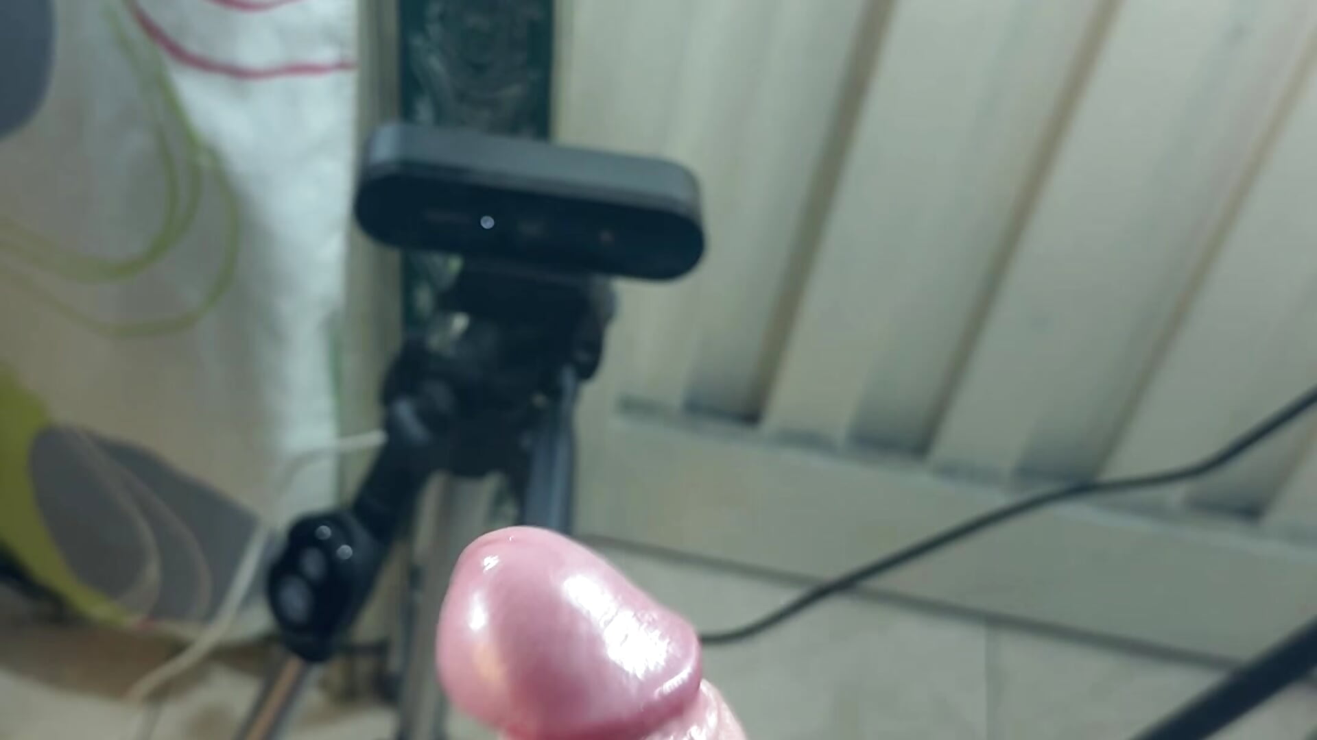 Cum squirting — filmik jessicaJonss, modela(-lki) na kamerkach