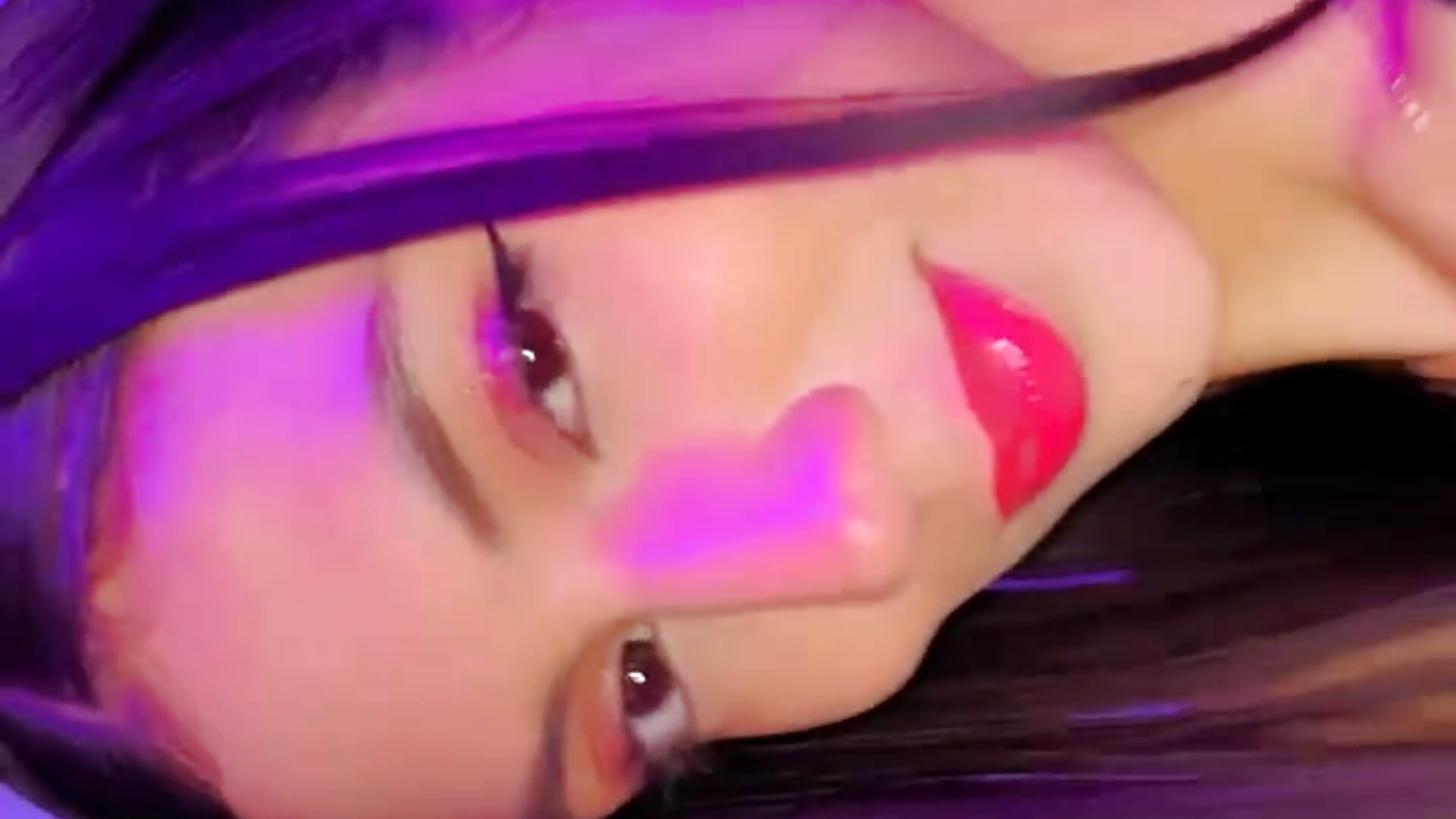 😋