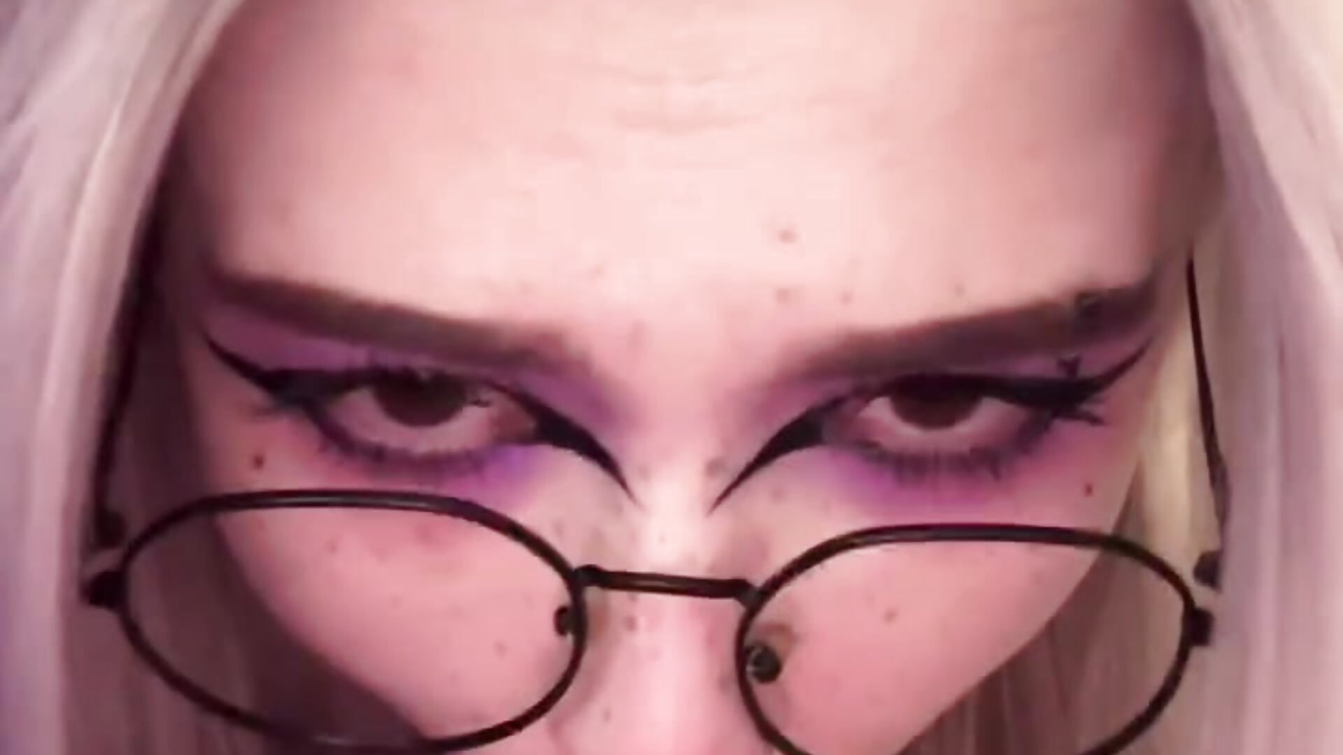 drool blowjob - فيديو من fraulein_mooon موديل الكام