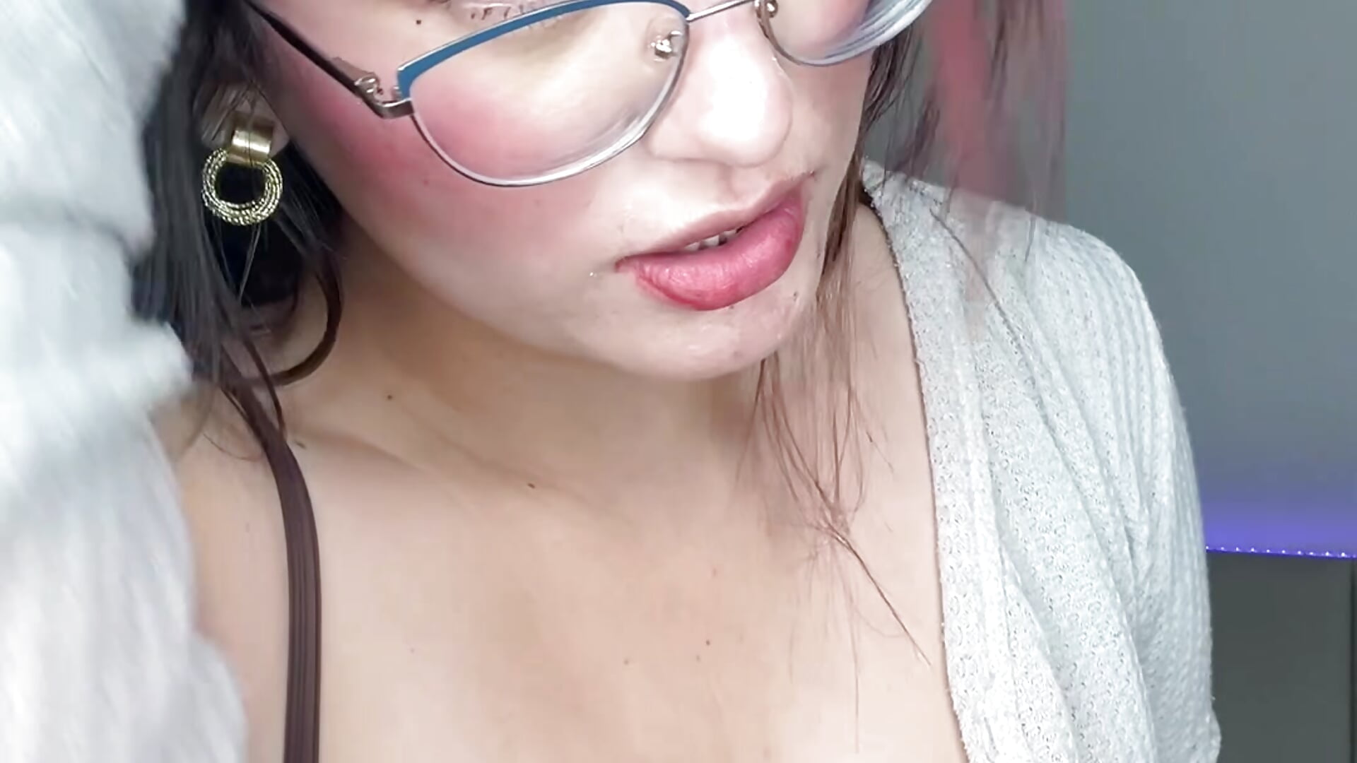 👅🥭 - video by VioletPearson cam model