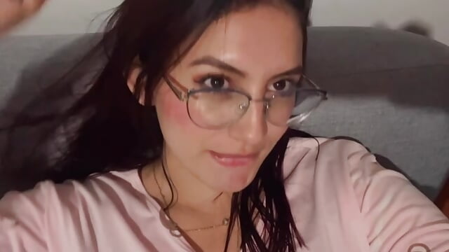 Hola😘 - video by VioletPearson cam model