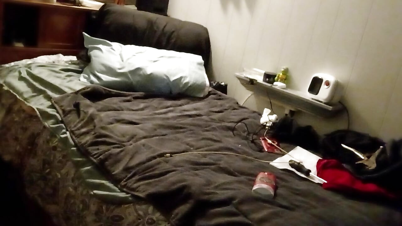 VID_20240207_052458738 - video by ClintDickersome cam model