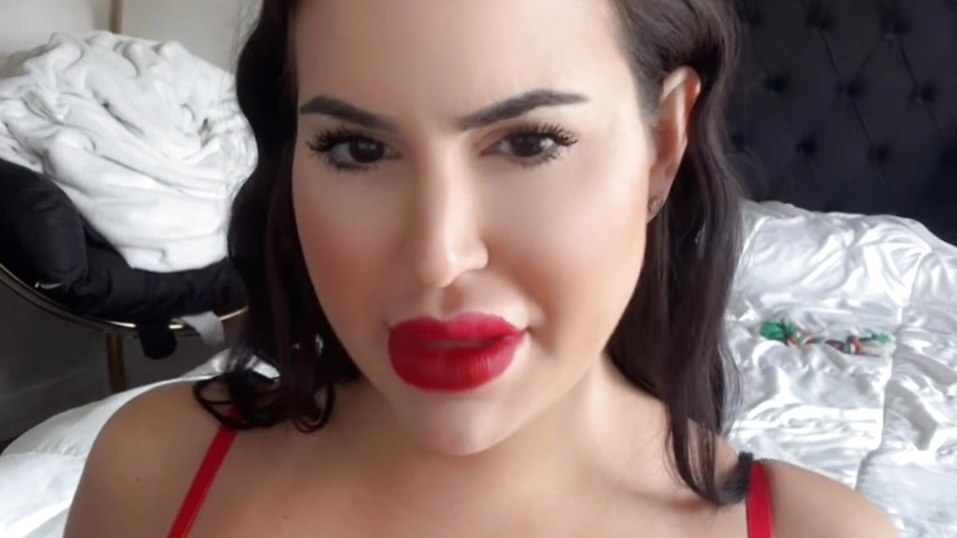 G O T  🥛 M I L K ? How's mommy's milkers? - video oleh model kamera yourgoddessangela