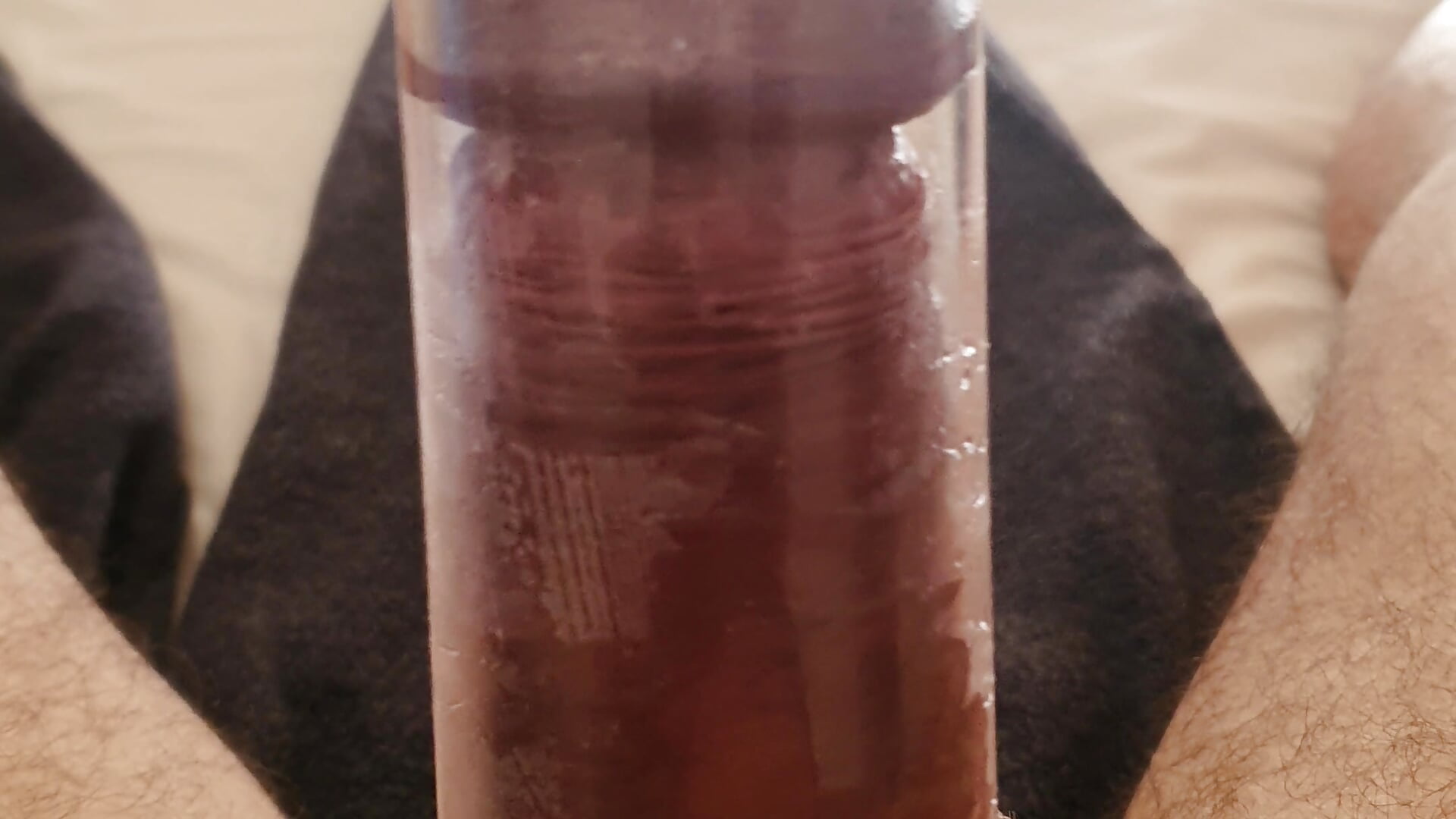 Pumpit — filmik maturecum, modela(-lki) na kamerkach