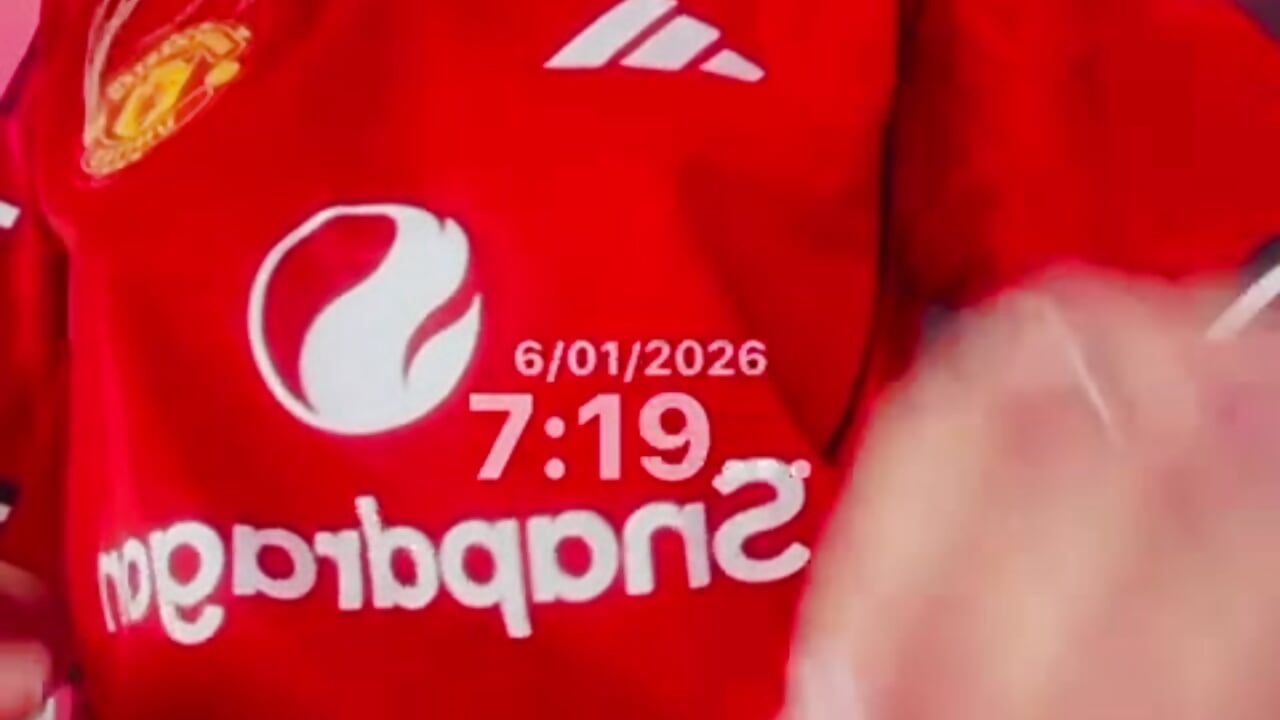 It’s not just a jersey… it’s a gesture that feels close to my heart ⚽🤍 - video di MaryDeniro modella di cam