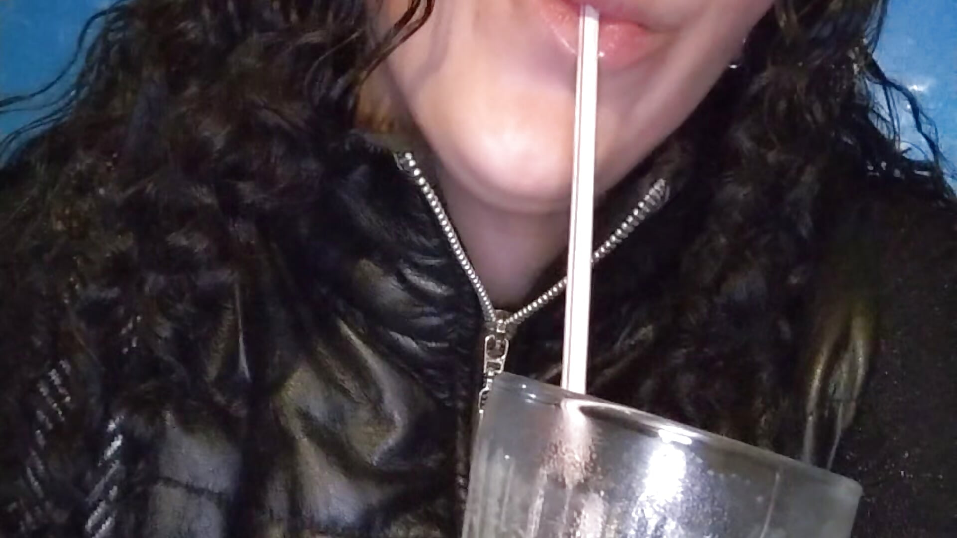 Eating sensually in front of you🙊💋 - video by Tamara_Lemick cam model