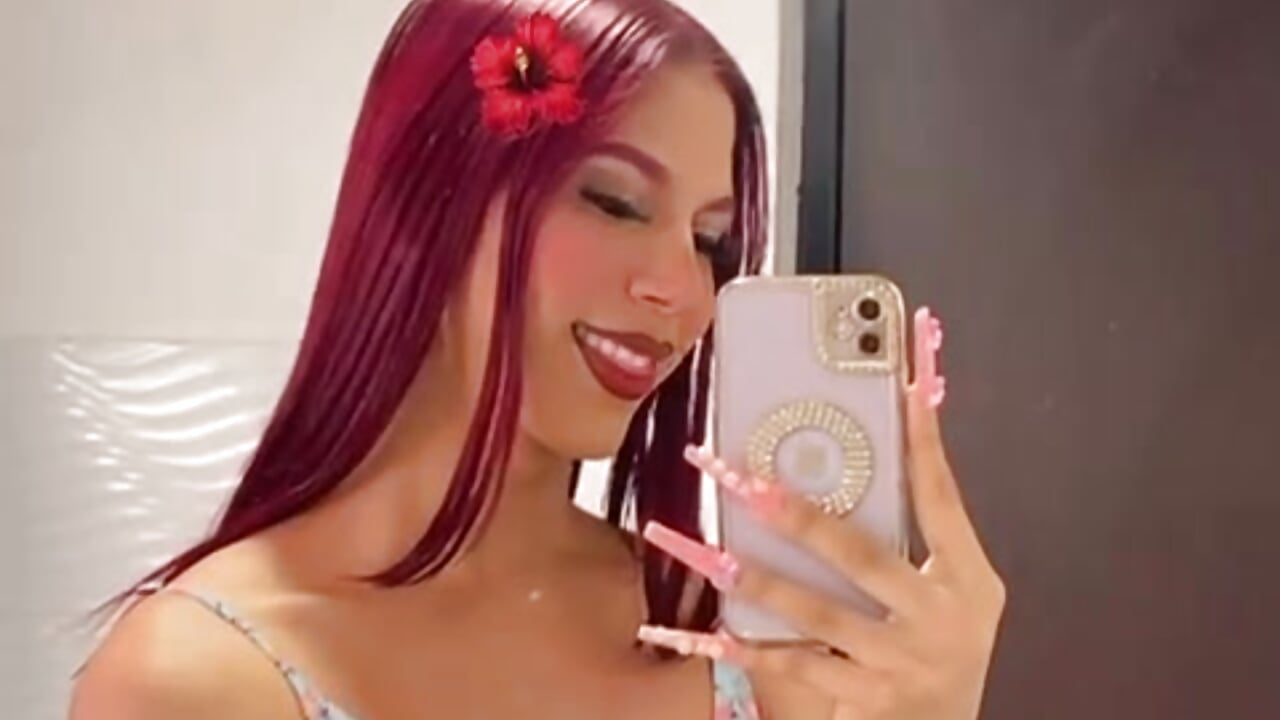 WhatsApp Video 2024-07-29 at 11,17,44 AM - video by valeryn_carter cam model