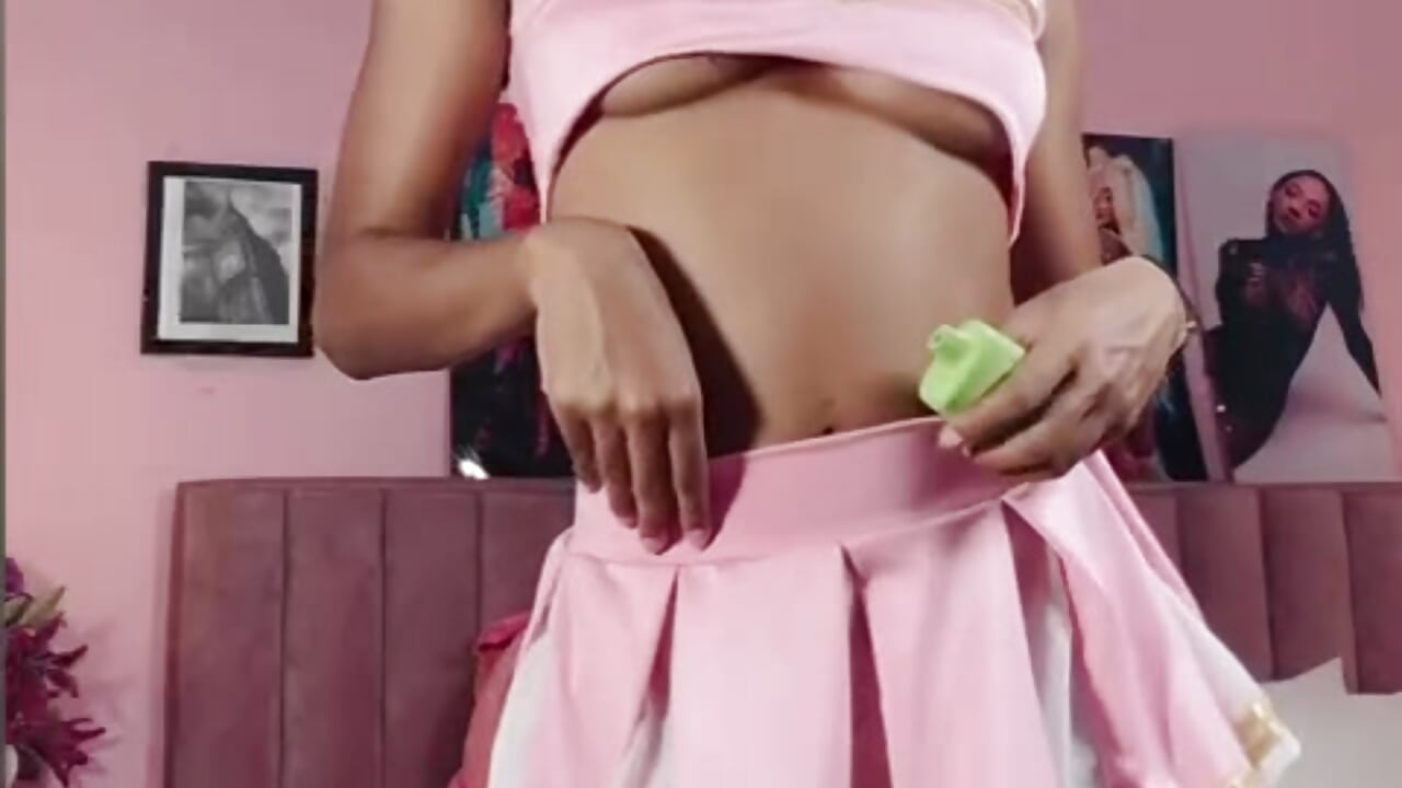 💗A little dance 💗 - video by RolyLoren cam model