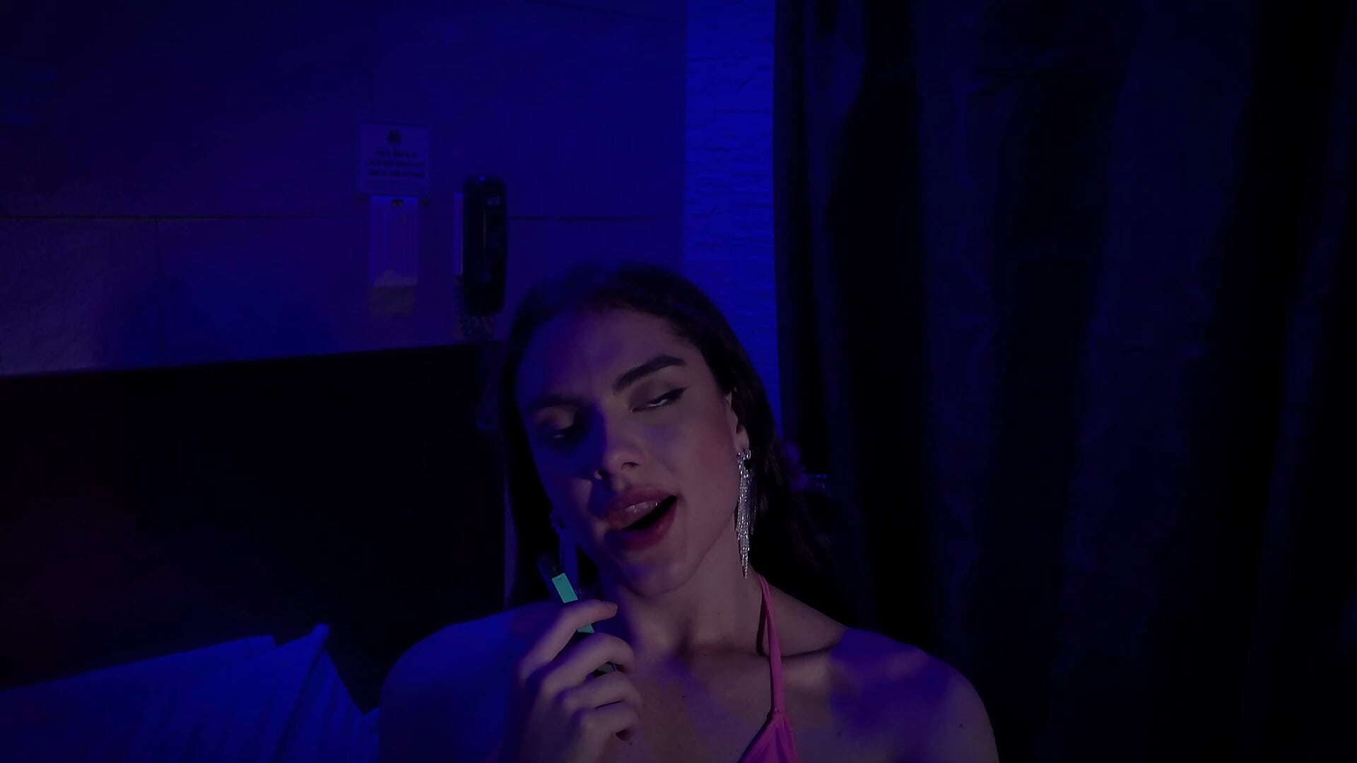 In love💕 - video by mariiahneedles cam model