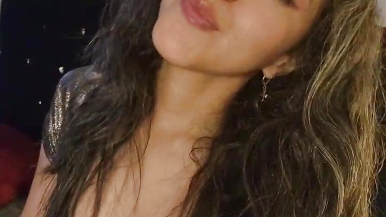 I come up with all sorts of mischief - clip cu IamCoral model videochat