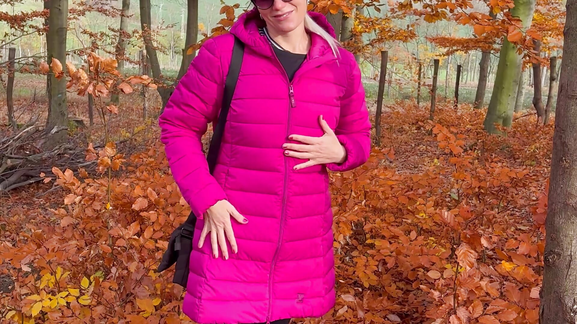 Winter kiss for you :) - video by sexywildcat40 cam model