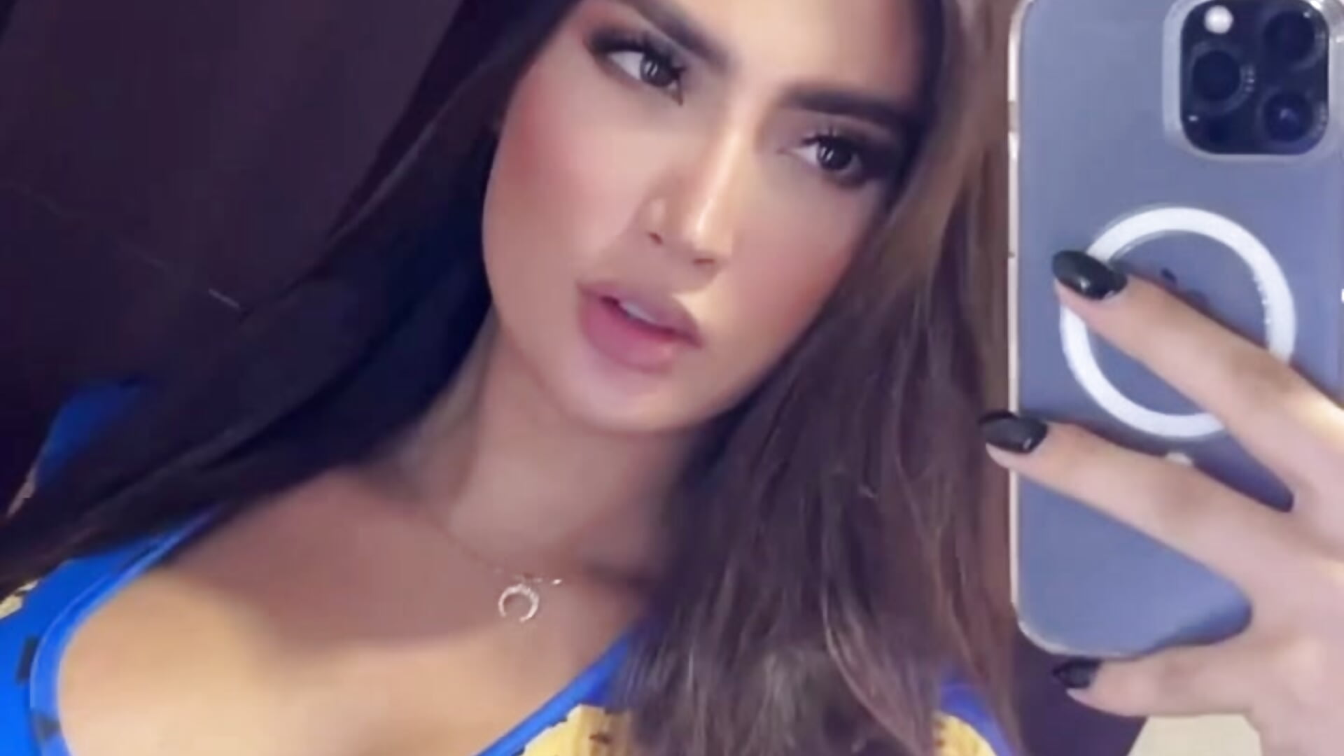 Someone here eats Cookies 🍪 - video by _BellaDonna_ cam model