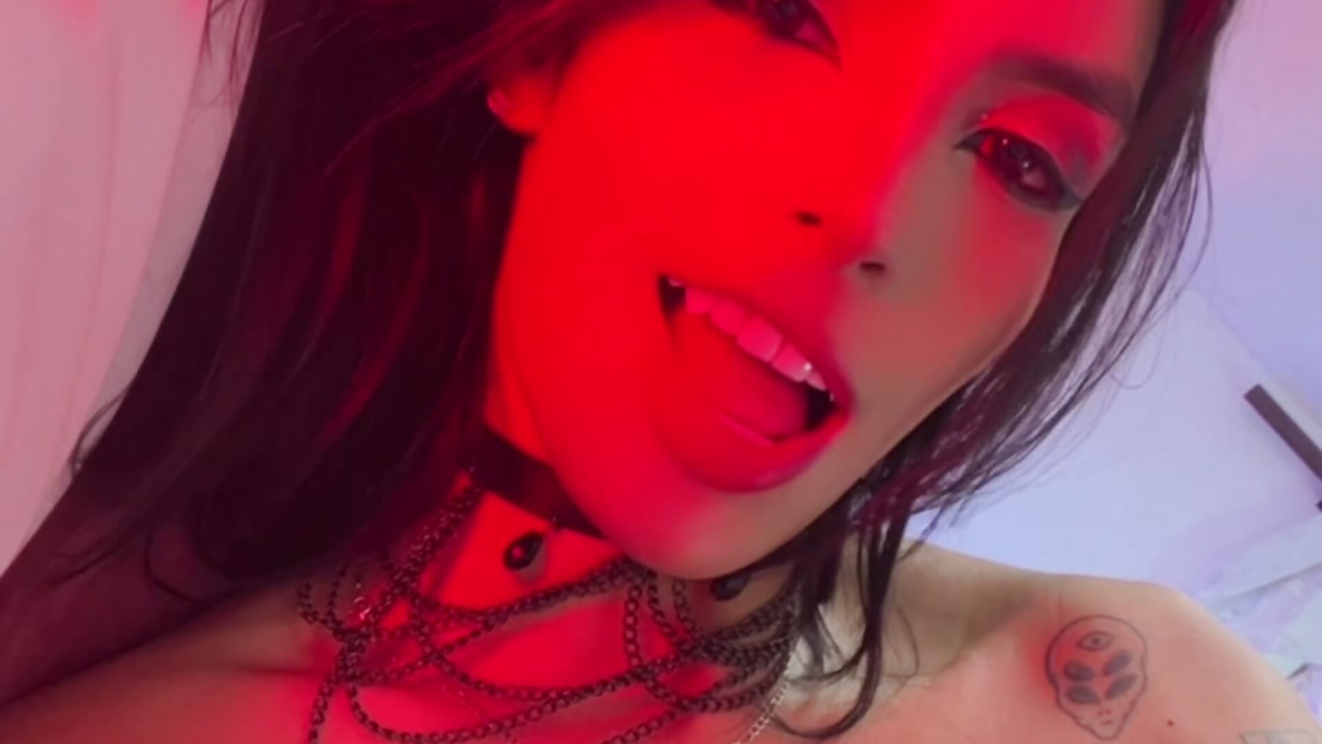 Why? ♥️－カメラキャストのDeuxGoldの動画