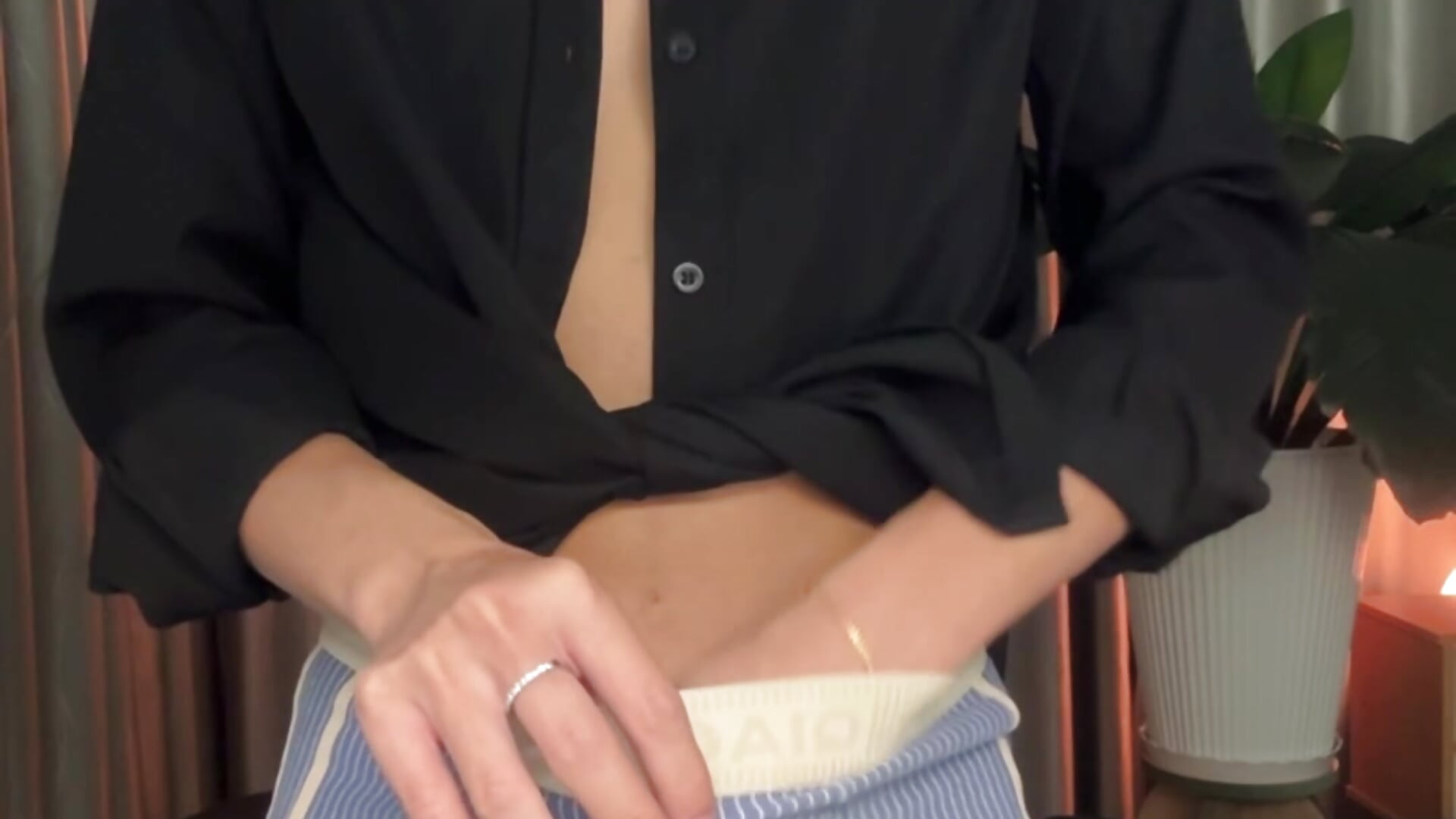 Online on February 13th - video by MinhTuanLive cam model