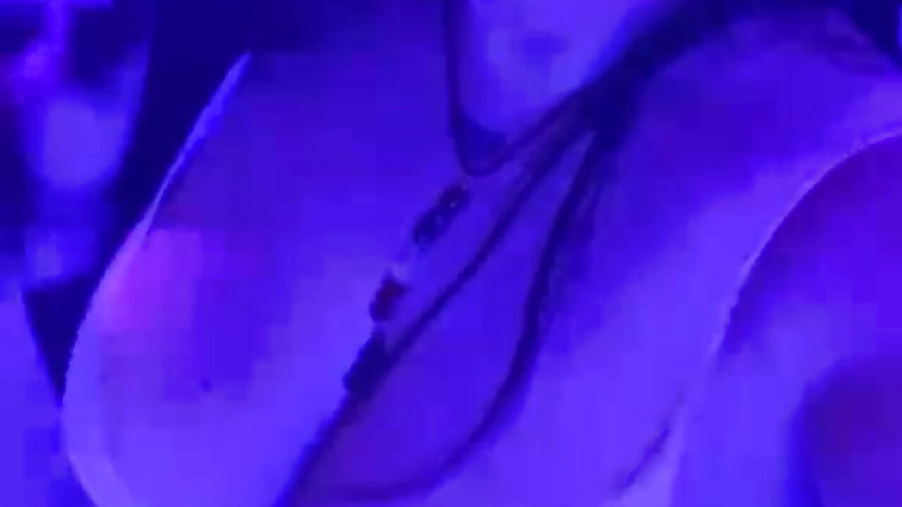 🥵 - video by angeline_blake_ cam model