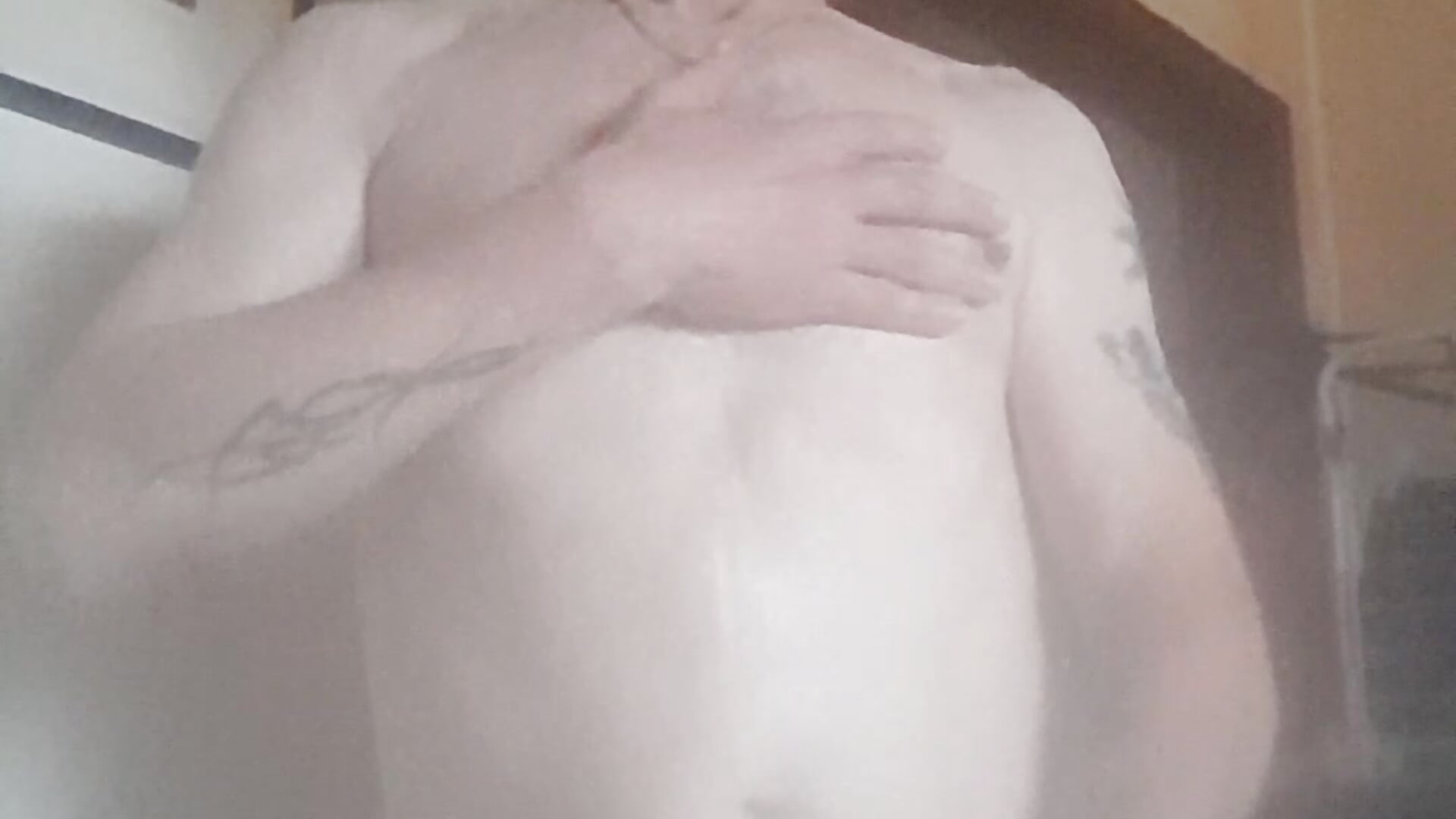 Mi sto masturbando - video by felice66 cam model