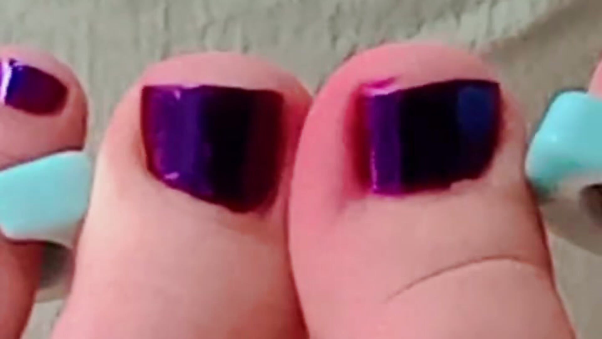 Happy fixing my feet! 🥰 - video by sara__lynn cam model