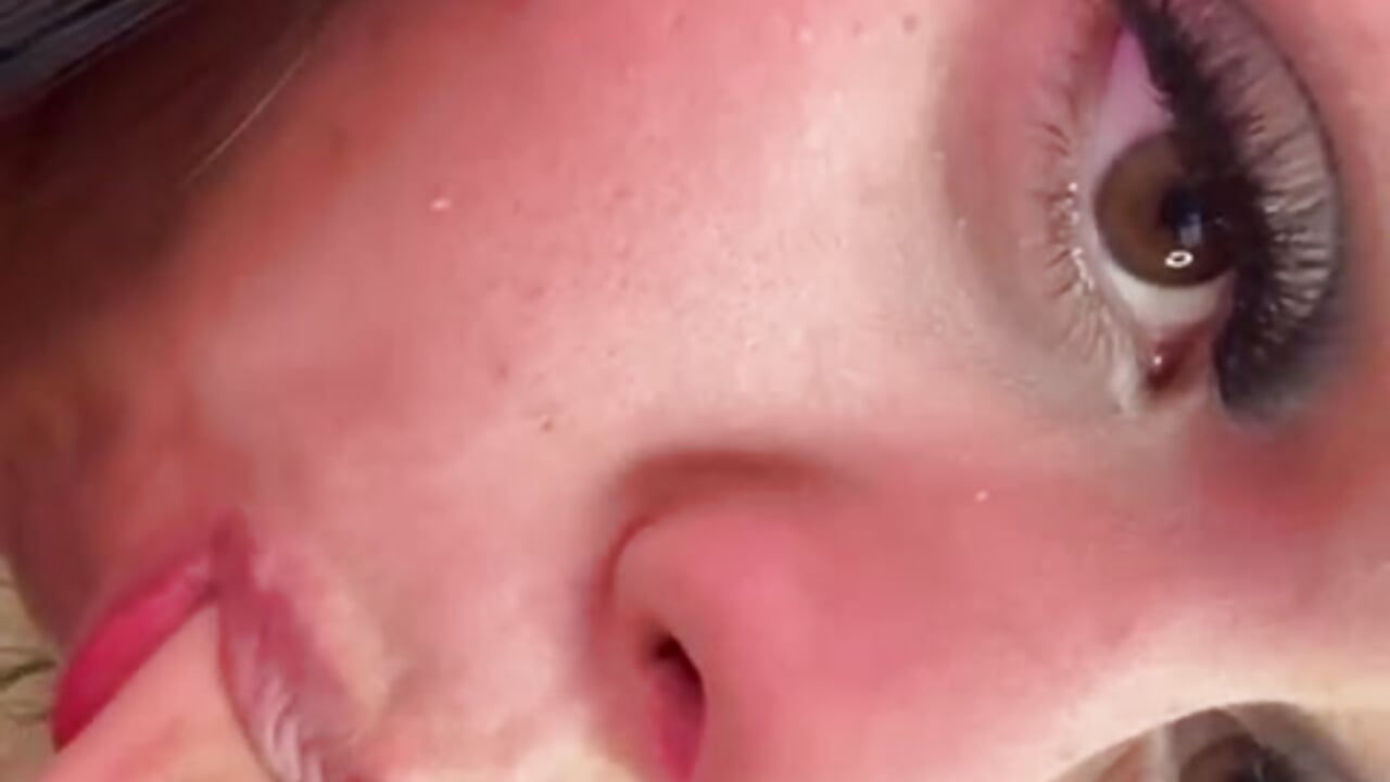 MY PUSSY IS SO WET💦