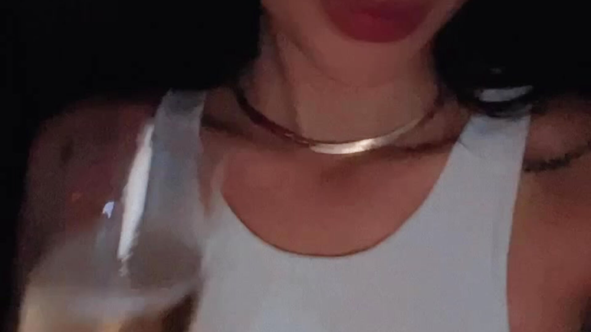 Cheers For you, my loves 🫶 - vídeo de la modelo de cam gabyaridi