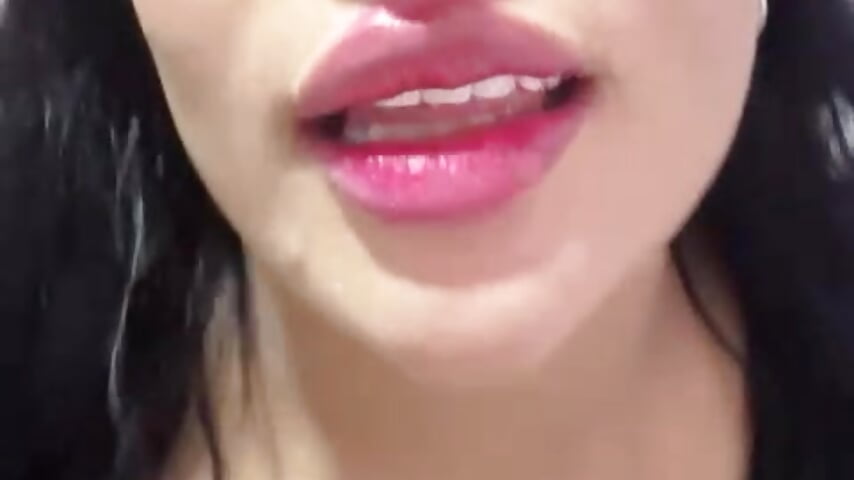 My big tits, to see more... subscribe to my fan club - AshleyFerrer 캠 모델의 동영상