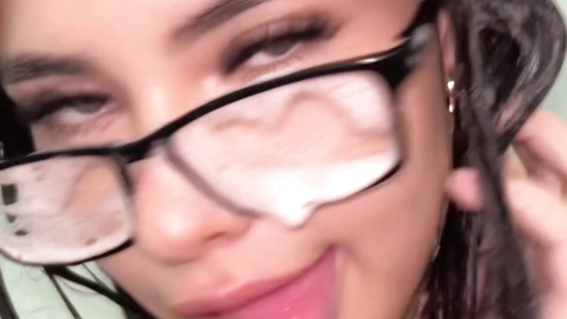 Sexy gafas — filmik hurrem_18, modela(-lki) na kamerkach