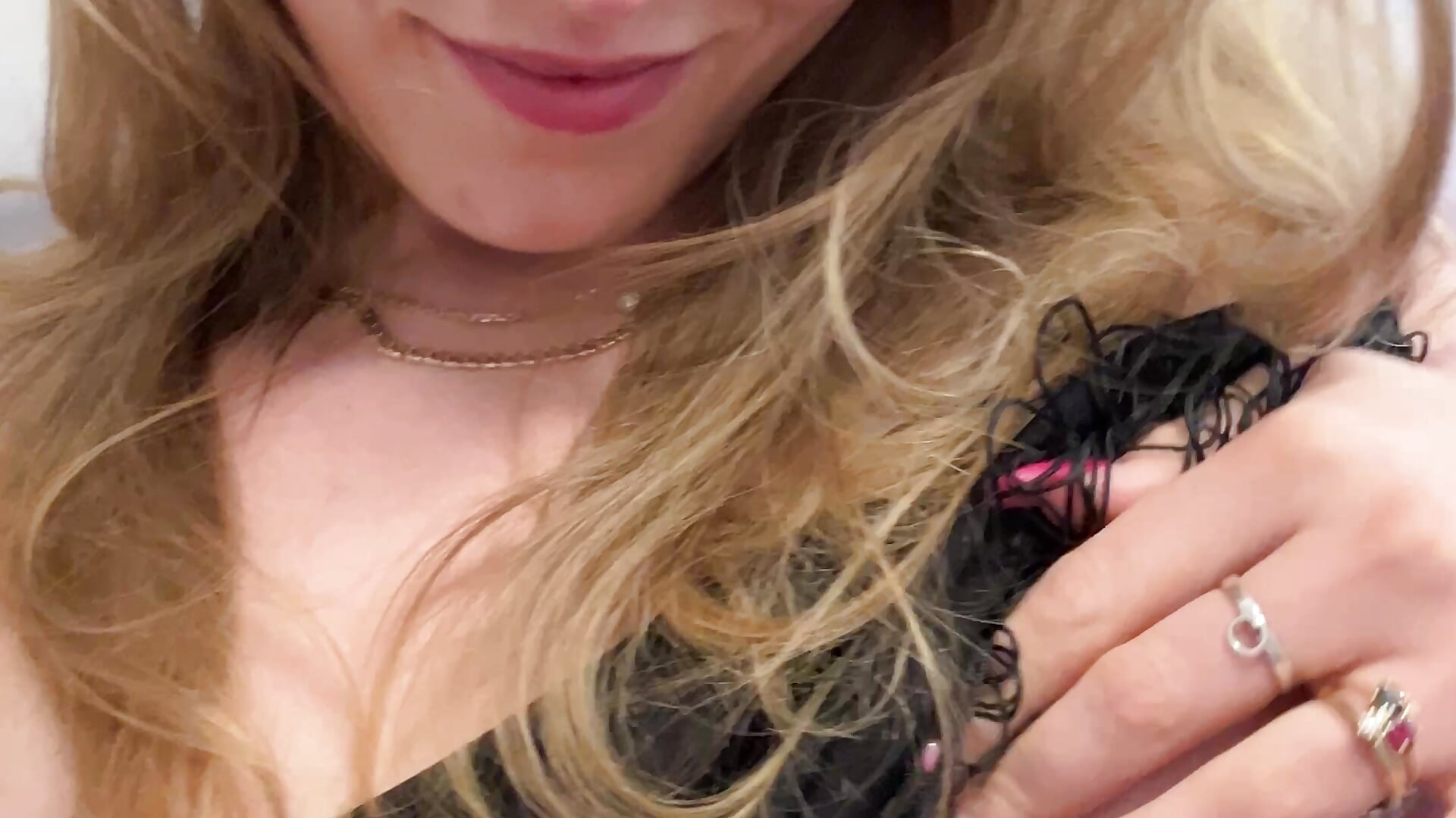 Public Masturabtion Train - video by KinkyAmy6 cam model